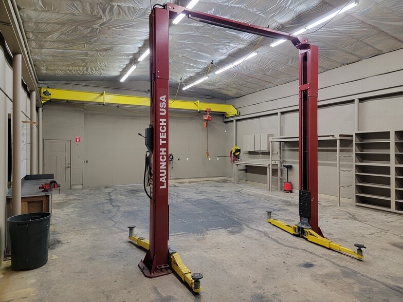 Primary Photo Of 4505 Marion St SE, Albany Office For Lease