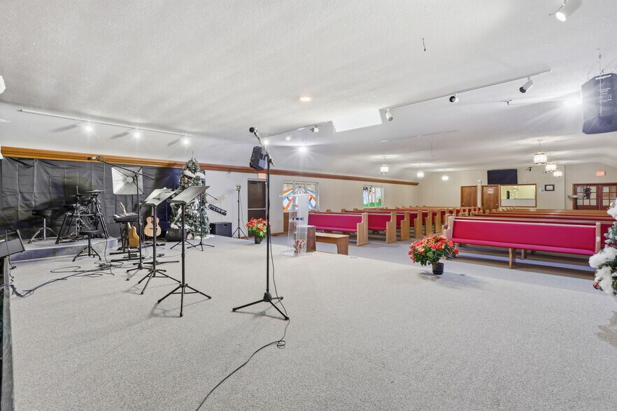 More Photos Of 768 S Broad St, Lancaster Religious Facility For Sale