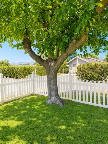 More Photos Of 427 N 15th St, Cottonwood Trailer Camper Park For Sale