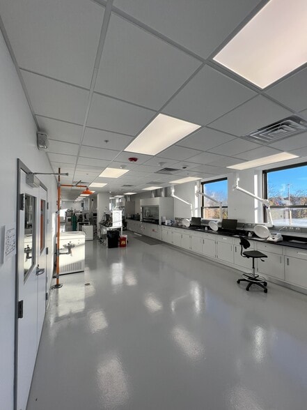 More Photos Of 41 Fremont St, Worcester Manufacturing For Lease