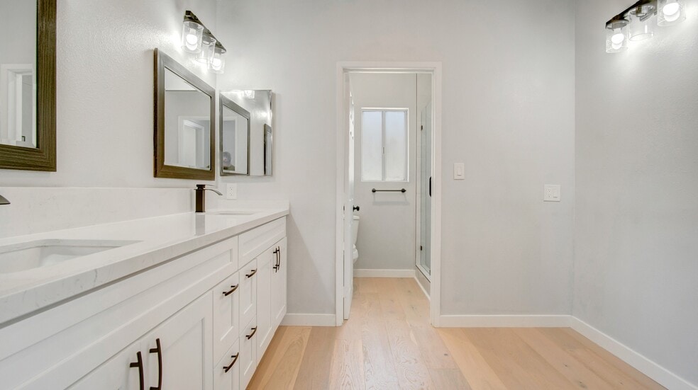 More Photos Of 1610 E Carson St, Long Beach Apartments For Sale