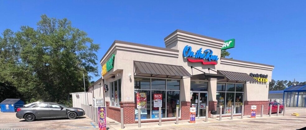 More Photos Of 28571 LA 43 Hwy, Albany Storefront For Sale