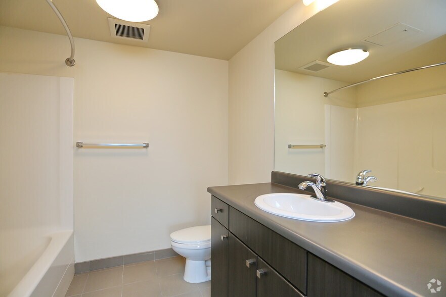 More Photos Of 2230 NW 57th St, Seattle Apartments For Lease