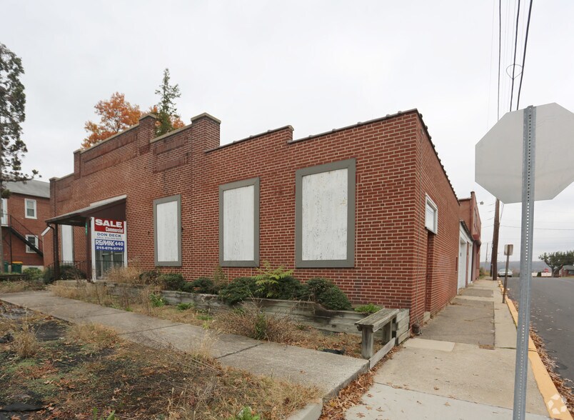 More Photos Of 800 Main St, Red Hill Light Manufacturing For Sale