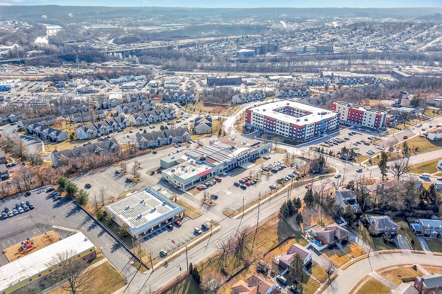 More Photos Of 1000 Sandy Hill Rd, Norristown Storefront For Lease