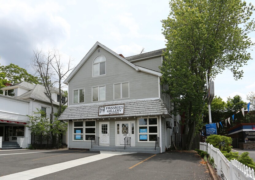 More Photos Of 509 Farmington Ave, Hartford Storefront Retail Residential For Lease