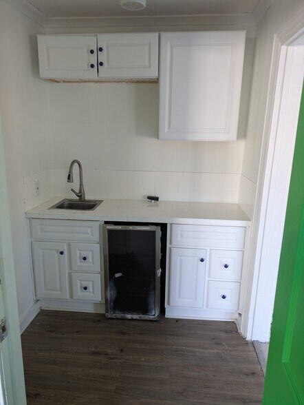 More Photos Of 734 Mt Moriah Rd, Memphis Loft Creative Space For Lease