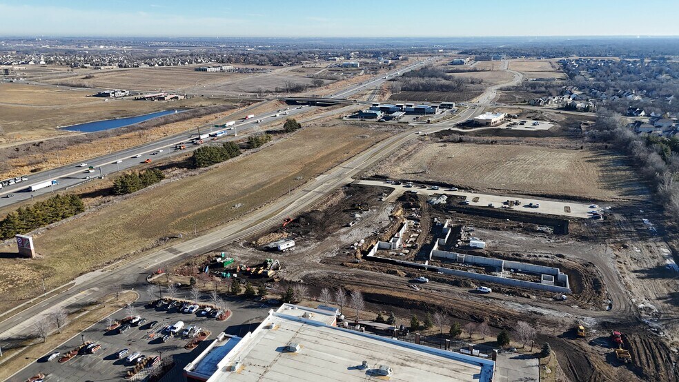 More Photos Of Plum Dr @ 100th St, Urbandale Land For Sale