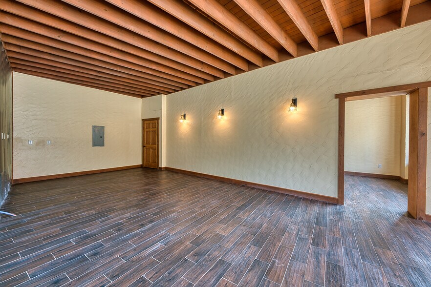 More Photos Of 600 Park Ave, Hot Springs National Park Freestanding For Lease