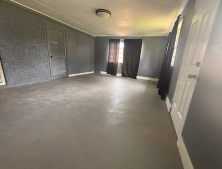 More Photos Of 1034 Fairground St SE, Conyers Office For Lease