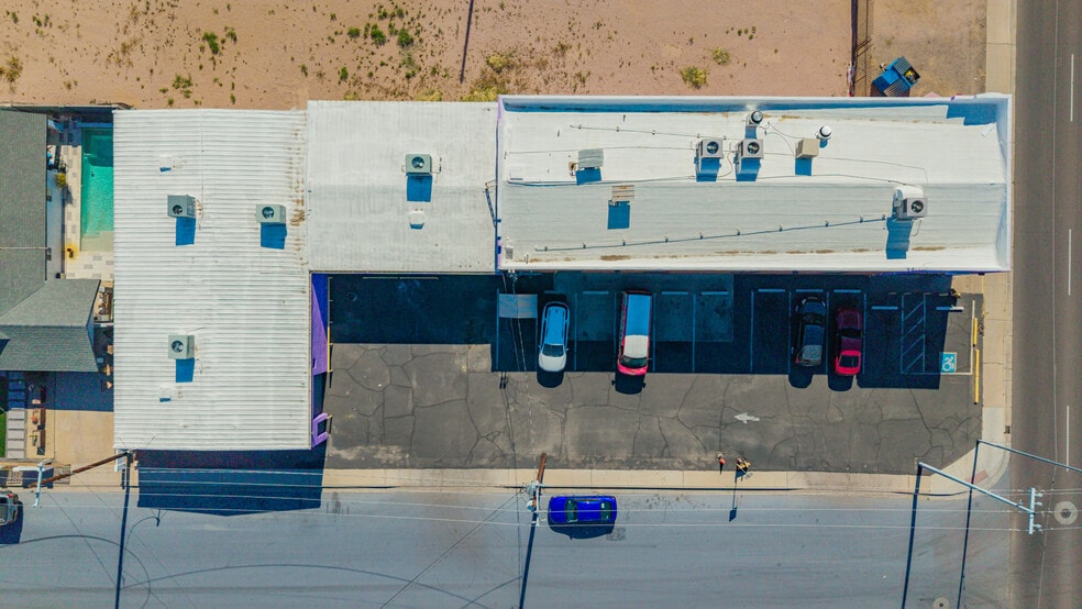 More Photos Of 2533 N 16th St, Phoenix Showroom For Sale