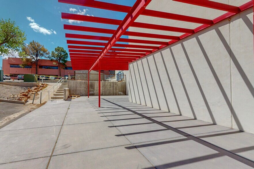 More Photos Of 2500 Yale Blvd SE, Albuquerque Storefront Retail Office For Lease