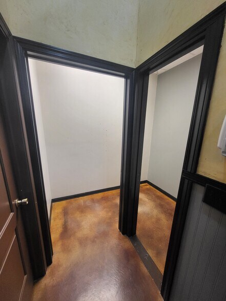 More Photos Of 669 Pioneer Rd, Rexburg General Retail For Lease