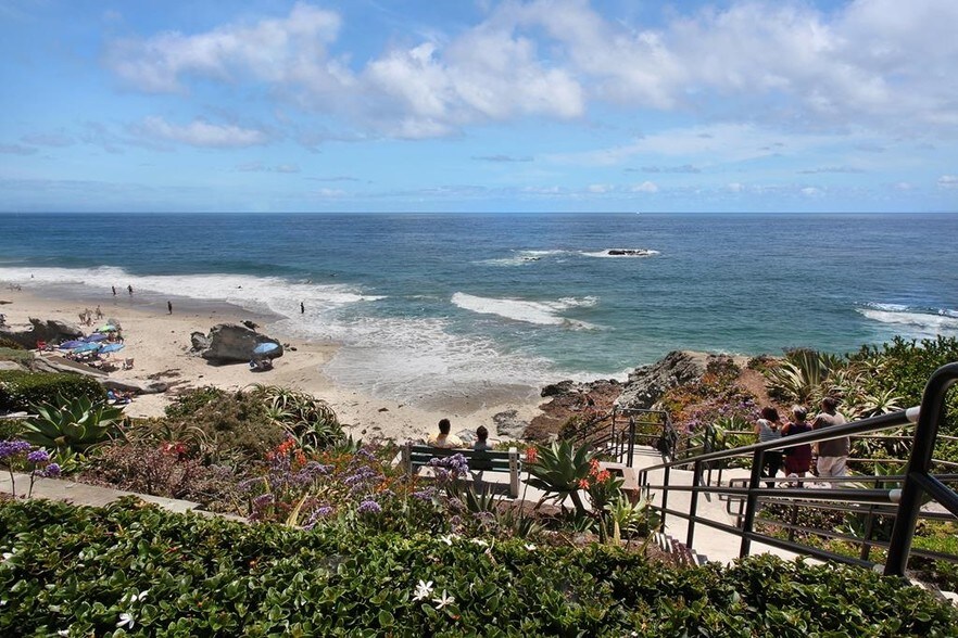 More Photos Of 150 Cress St, Laguna Beach Apartments For Sale
