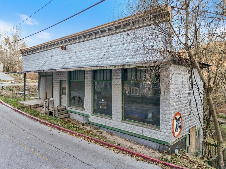 More Photos Of 75 Center St, Eureka Springs General Retail For Sale