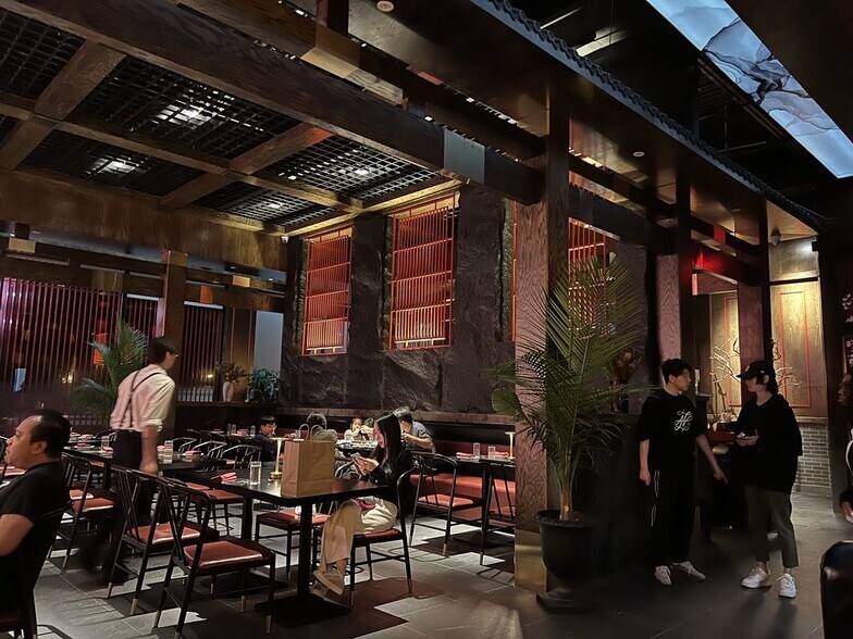 More Photos Of 45 Carmans Rd, Massapequa Restaurant For Sale