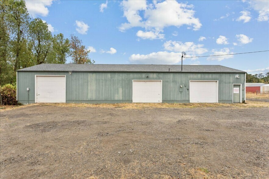 Primary Photo Of 941 Beaver Creek Rd, Aumsville Industrial For Sale