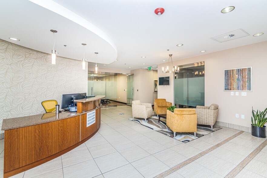 More Photos Of 50 W Broadway, Salt Lake City Coworking Space