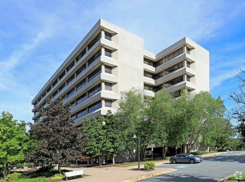 More Photos Of 6301 Ivy Ln, Greenbelt Office For Lease