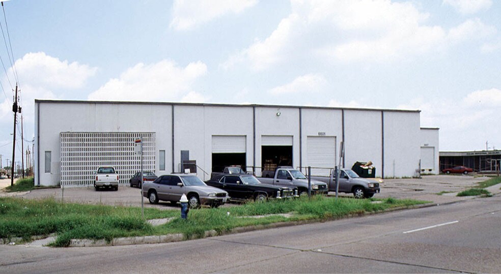 More Photos Of 6601-6607 Polk St, Houston Warehouse For Lease