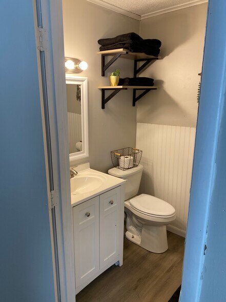 More Photos Of 740 E Douglas Ave, Jacksonville Apartments For Sale