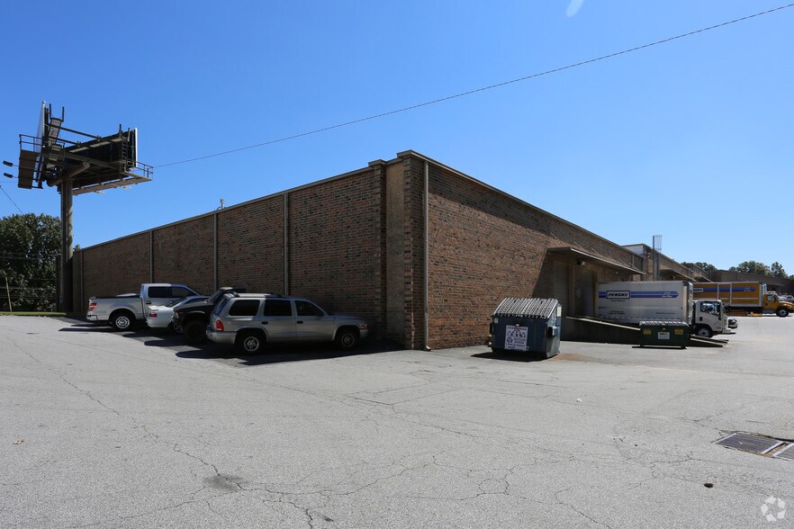 More Photos Of 1426 Chattahoochee Ave NW, Atlanta Warehouse For Lease