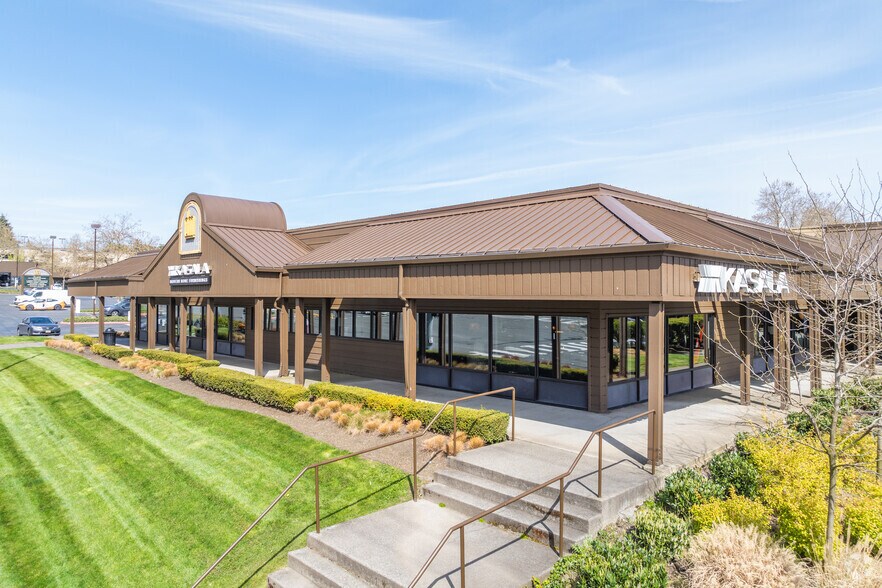 More Photos Of 1014-1044 116th Ave NE, Bellevue General Retail For Lease