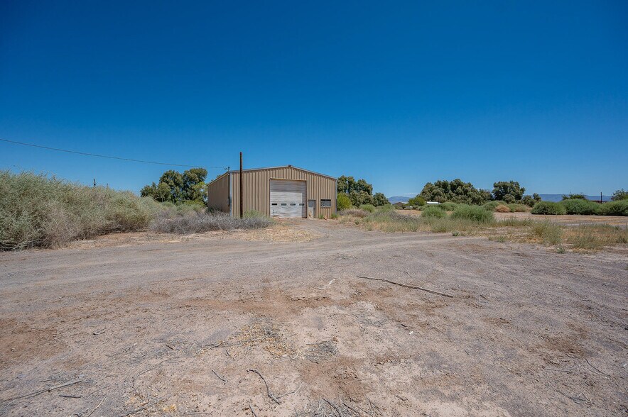 More Photos Of 9512 S Evans Ln, Mohave Valley Warehouse For Sale