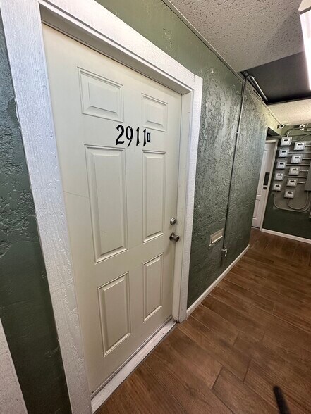 More Photos Of 2911-2943 Sammy Davis Jr Dr, Las Vegas General Retail For Lease