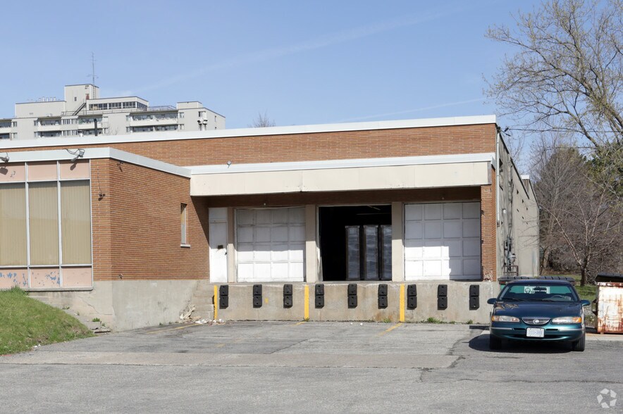 More Photos Of 1885 Sharlyn Rd, Mississauga Manufacturing For Lease
