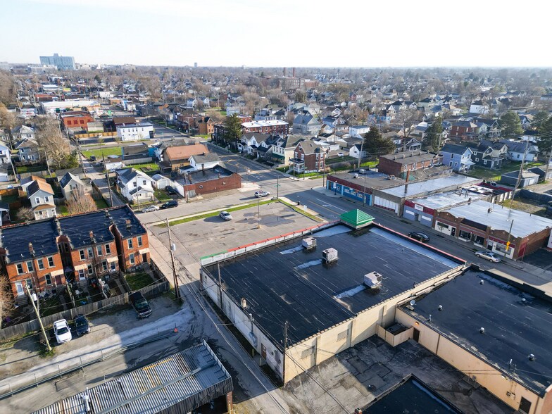 More Photos Of 1351 S Parsons Ave, Columbus General Retail For Sale