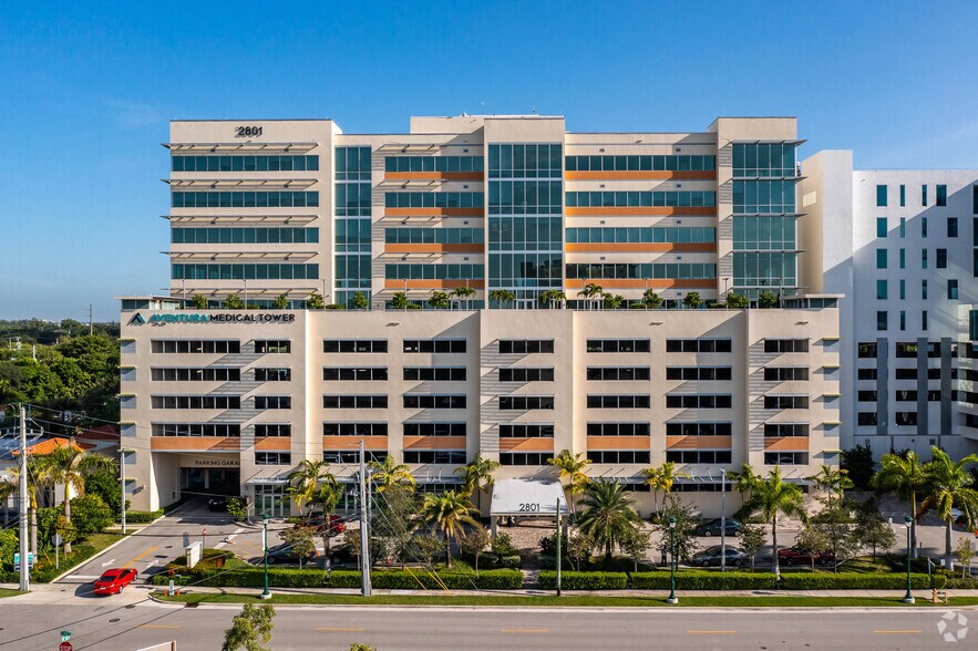 More Photos Of 2801 NE 213th St, Aventura Medical For Sale
