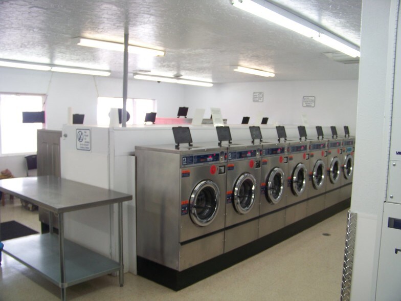 More Photos Of 528 County Rd, Evanston General Retail For Sale