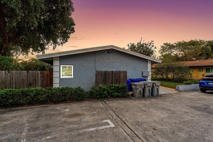 More Photos Of 1109 NW 6th Ave, Pompano Beach Apartments For Sale