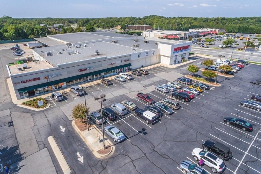 More Photos Of 2645 N Main St, High Point General Retail For Lease