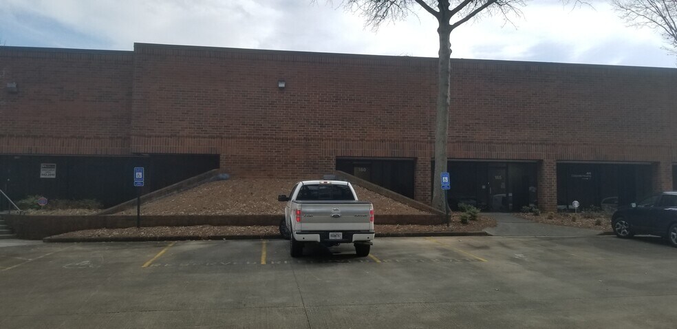 More Photos Of 5730 Oakbrook Pky, Norcross Distribution For Lease
