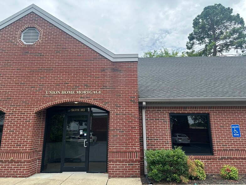 Primary Photo Of 1011 Lehman Ave, Bowling Green Office For Lease