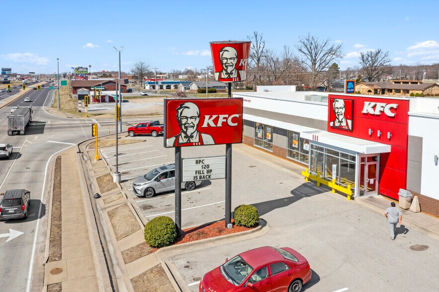 More Photos Of 1404 W Deyoung St, Marion Fast Food For Sale