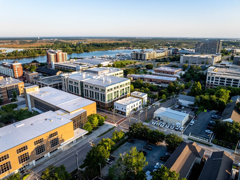 More Photos Of 505 N 2nd St, Wilmington Hotel For Sale