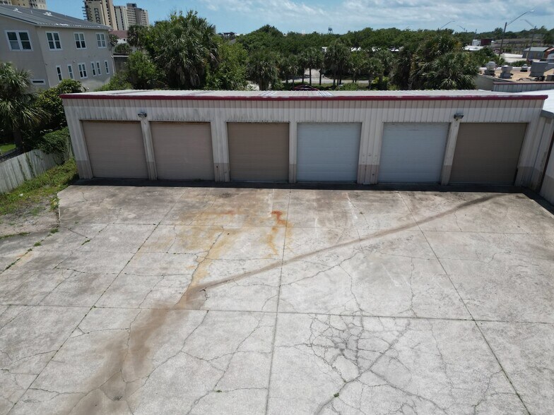More Photos Of 815 S 3rd St, Jacksonville Beach Auto Repair For Lease