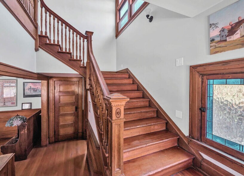 More Photos Of 2325 Portland St, Los Angeles Apartments For Sale