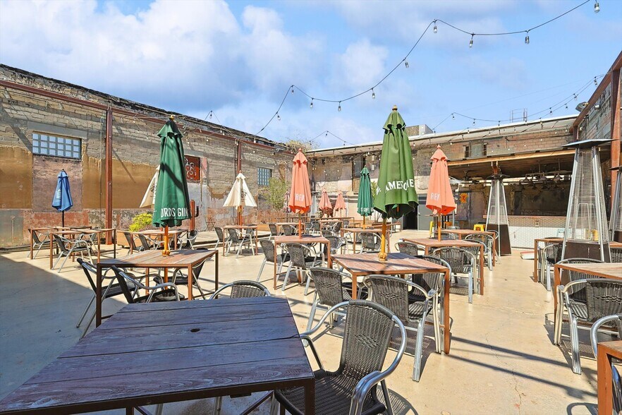 More Photos Of 2925 Race St, Fort Worth Restaurant For Lease