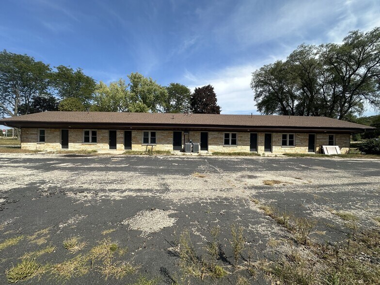 More Photos Of 10291 US Highway 14, Mazomanie Hotel For Sale
