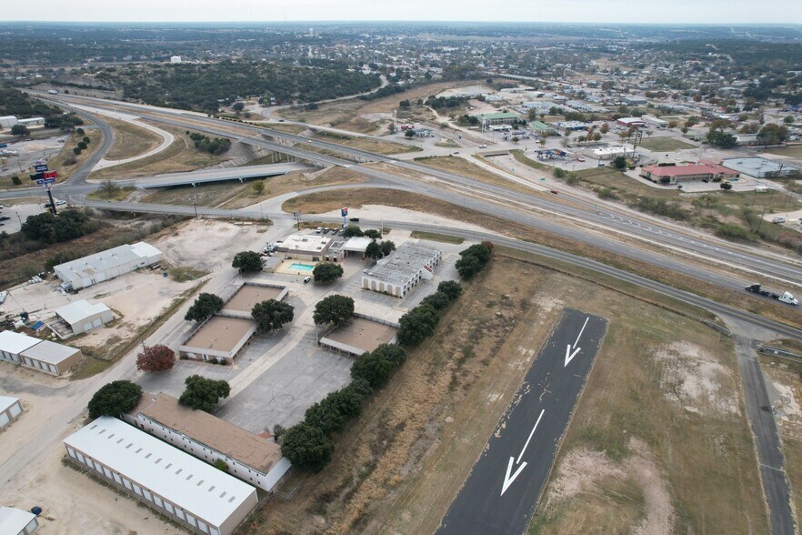 More Photos Of 1312 N Service Rd, Sonora Hotel For Sale
