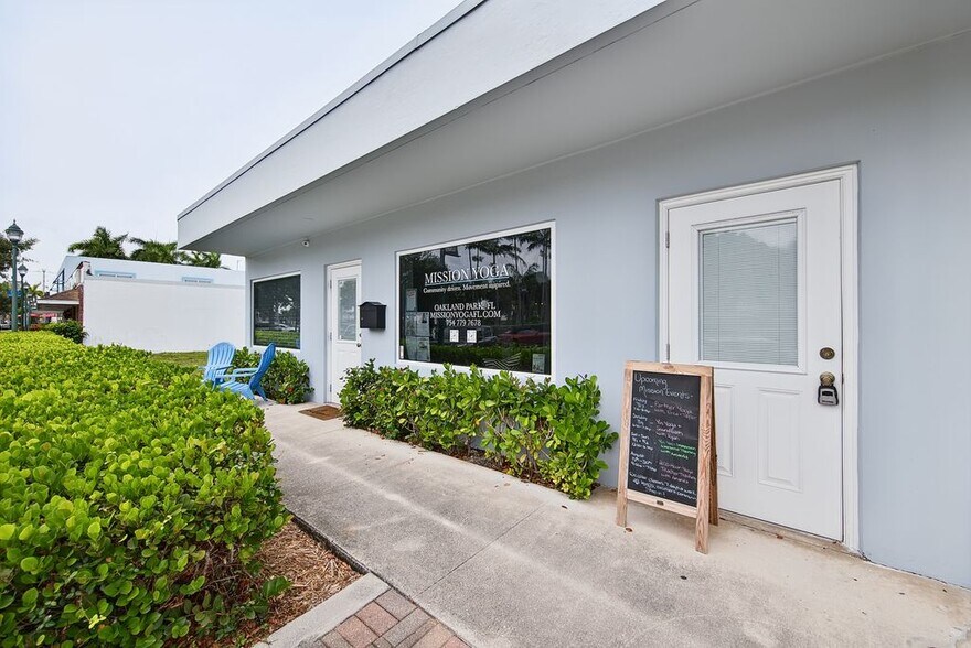 More Photos Of 3400 NE 12th Ave, Fort Lauderdale Freestanding For Lease
