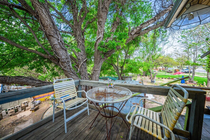 More Photos Of 4455 Highway 27, Kerrville Flex For Sale