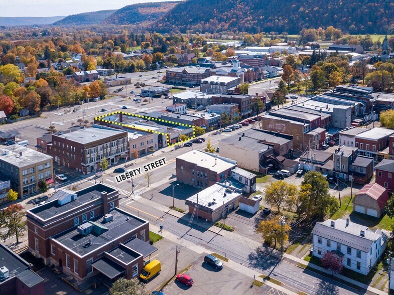 More Photos Of 36 Liberty St, Bath Storefront Retail Office For Sale