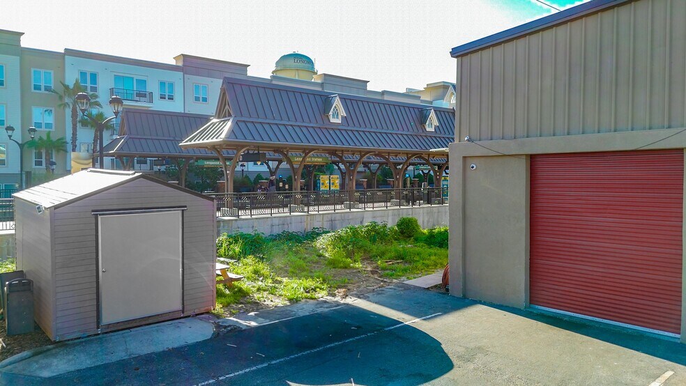 More Photos Of 351-355 N Ronald Reagan Blvd, Longwood Restaurant For Lease