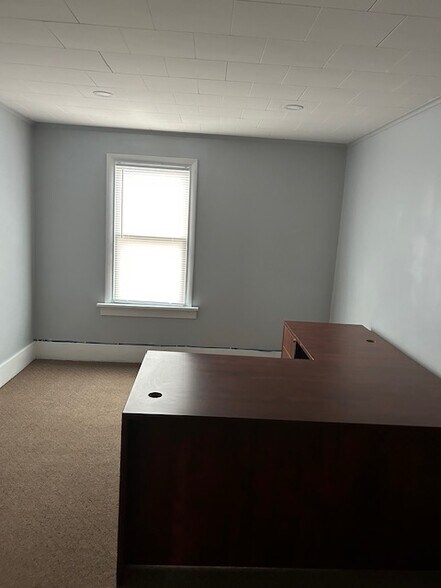 More Photos Of 189 5th Ave, Gloversville Freestanding For Sale