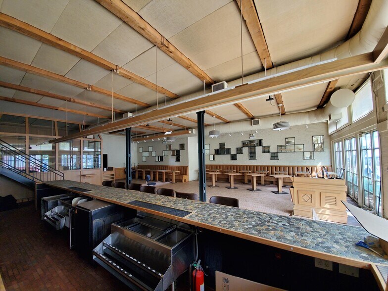 More Photos Of 802-804 W Randolph St, Chicago Storefront Retail Office For Lease